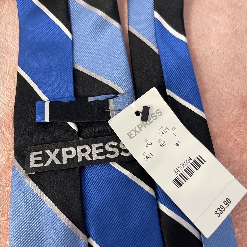 Express Men's Tie with Black and Blue Stripes - Picture 6 of 8